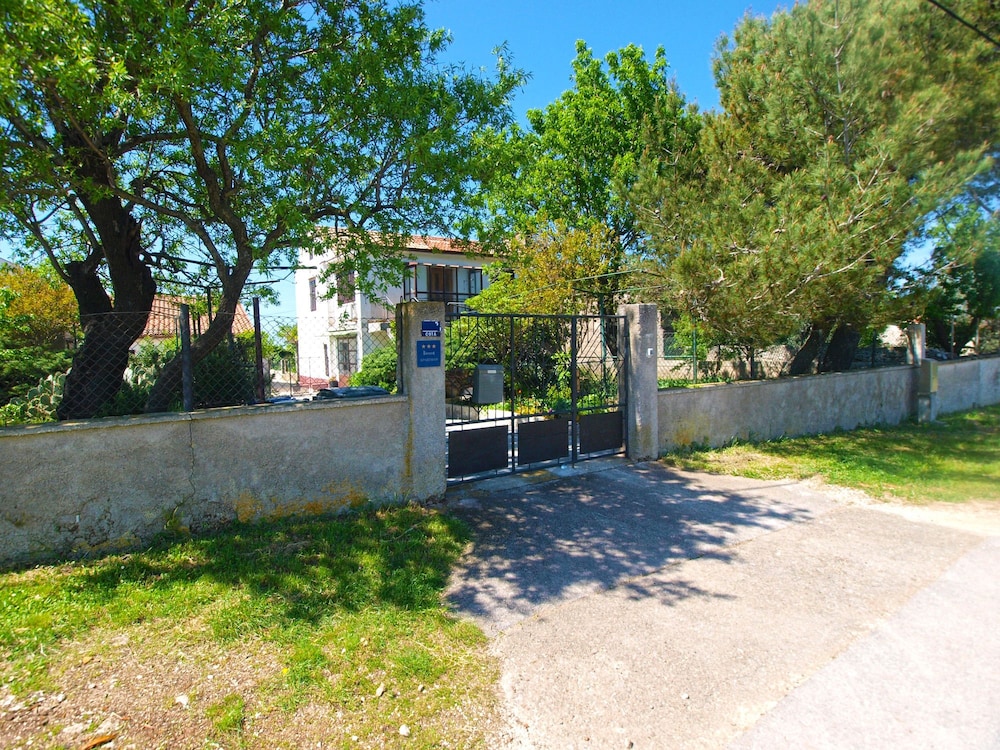 Photo 25
