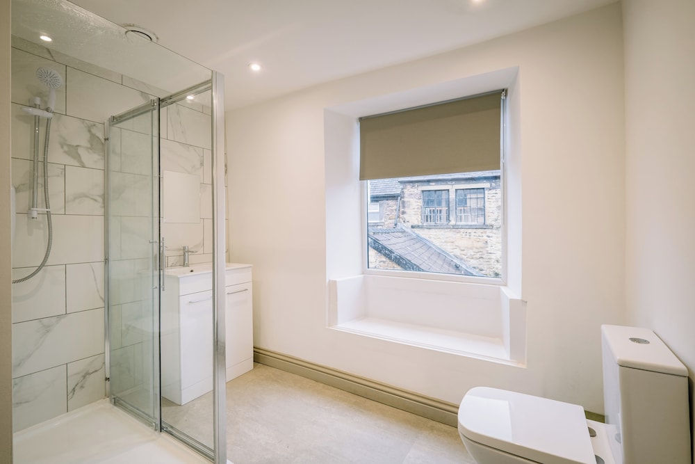 Sun St Apartment 2