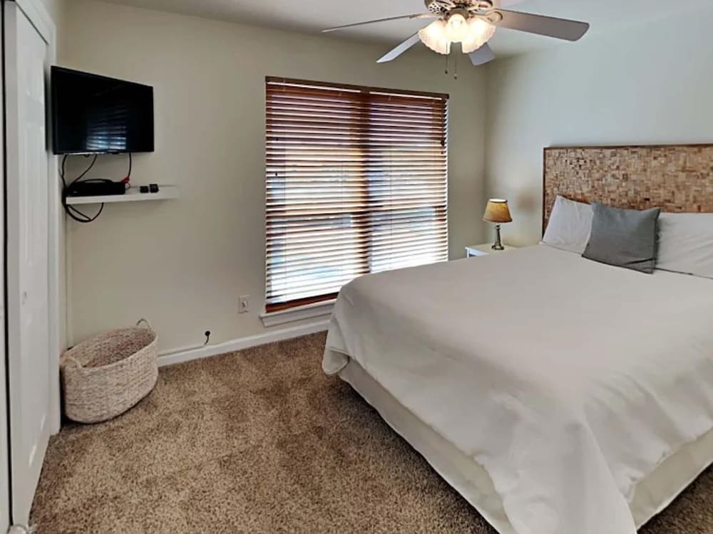Regency Cabanas D3