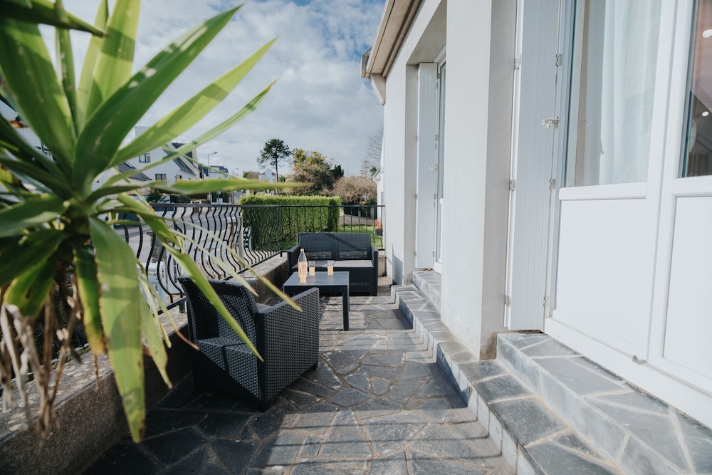 Holiday Home Just 350 m From the Long Sandy Beach