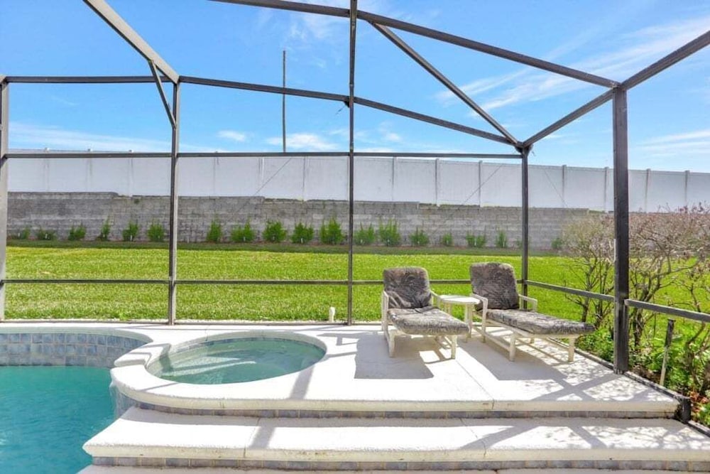 Luxury Windsor Palms Villa W/ Pool Near Disney! 4 Bedroom Villa