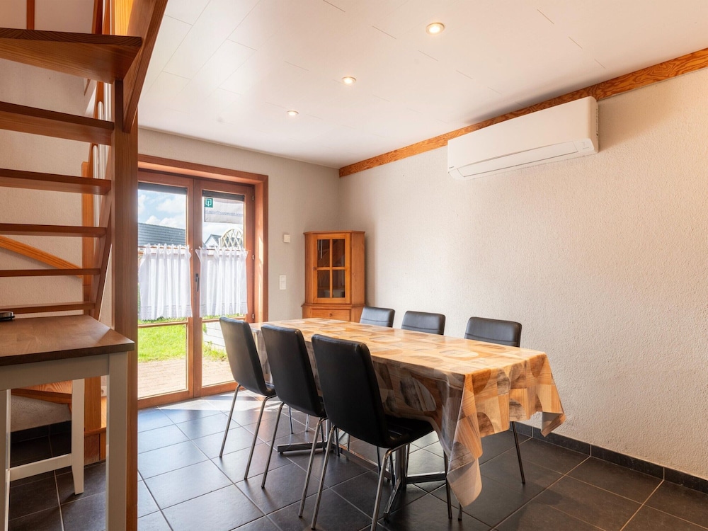 Holiday Home Near Marina With Pool