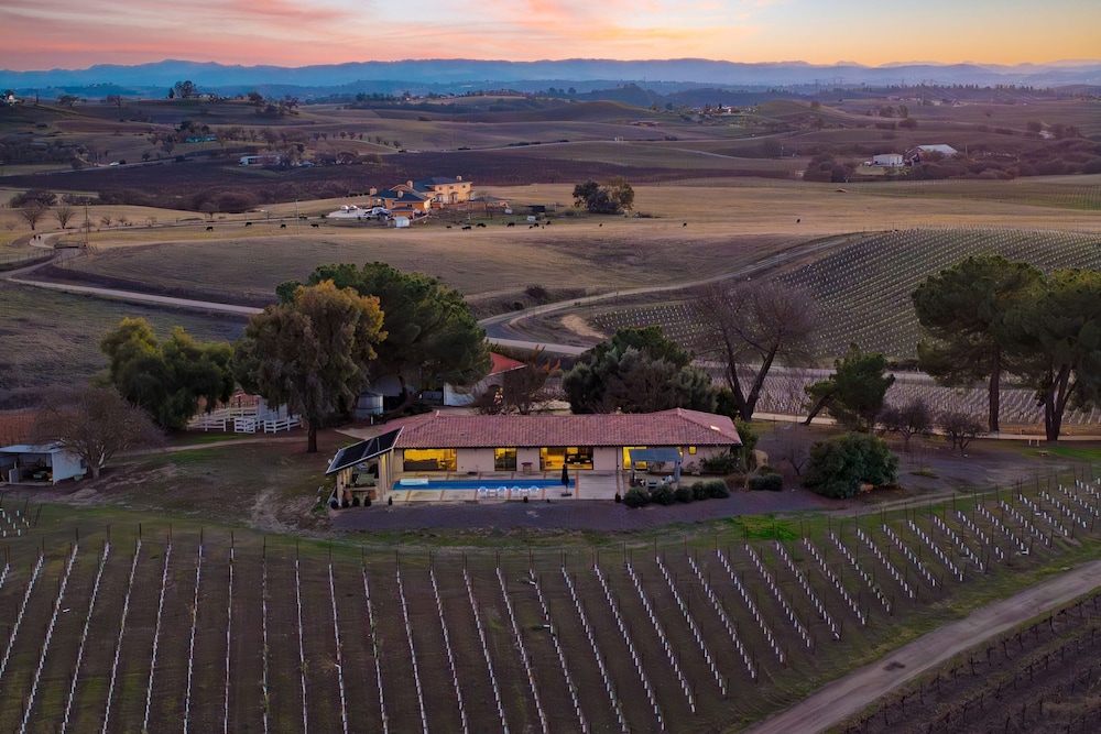 Private Pool Firepit Wine Room Near Top Paso Wineries Devi Ranch