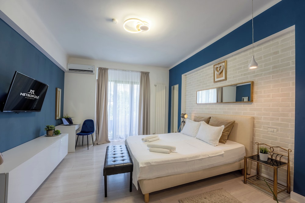 Hotel Metropole Apartments Old City - Image 1