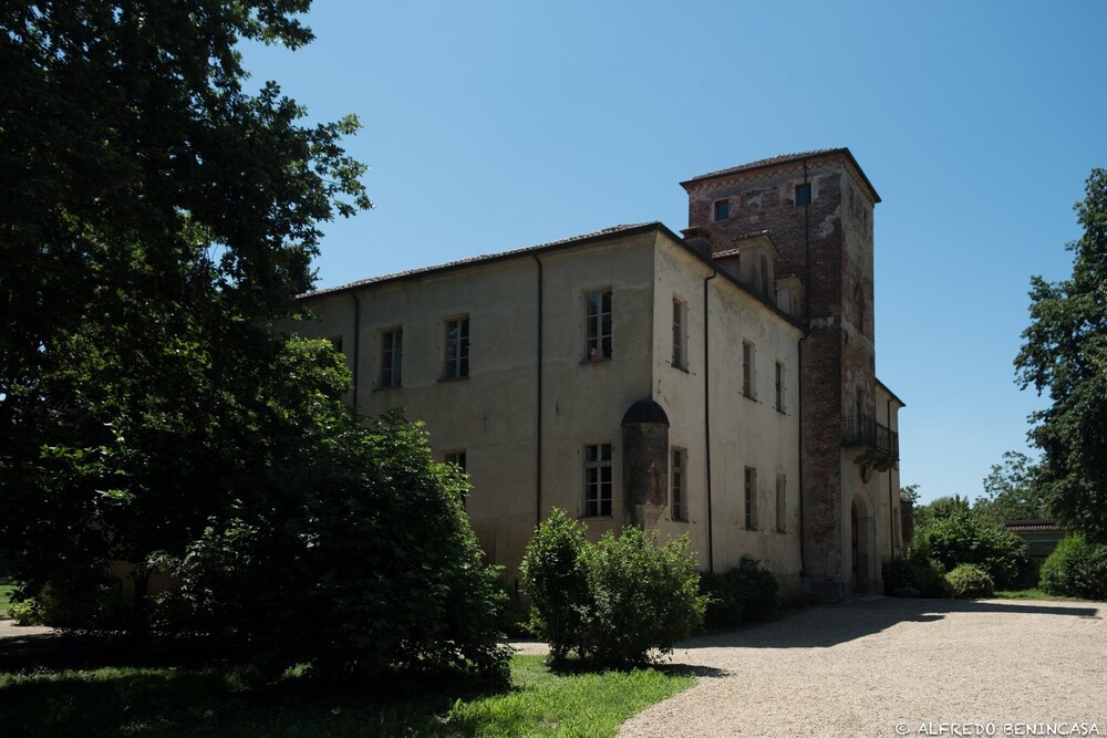 Apartment in La Loggia Turin view 4