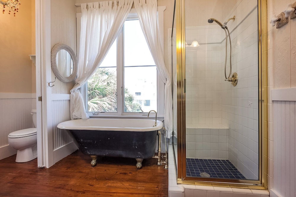 Breakers Pointe by Ryson Vacation Rentals