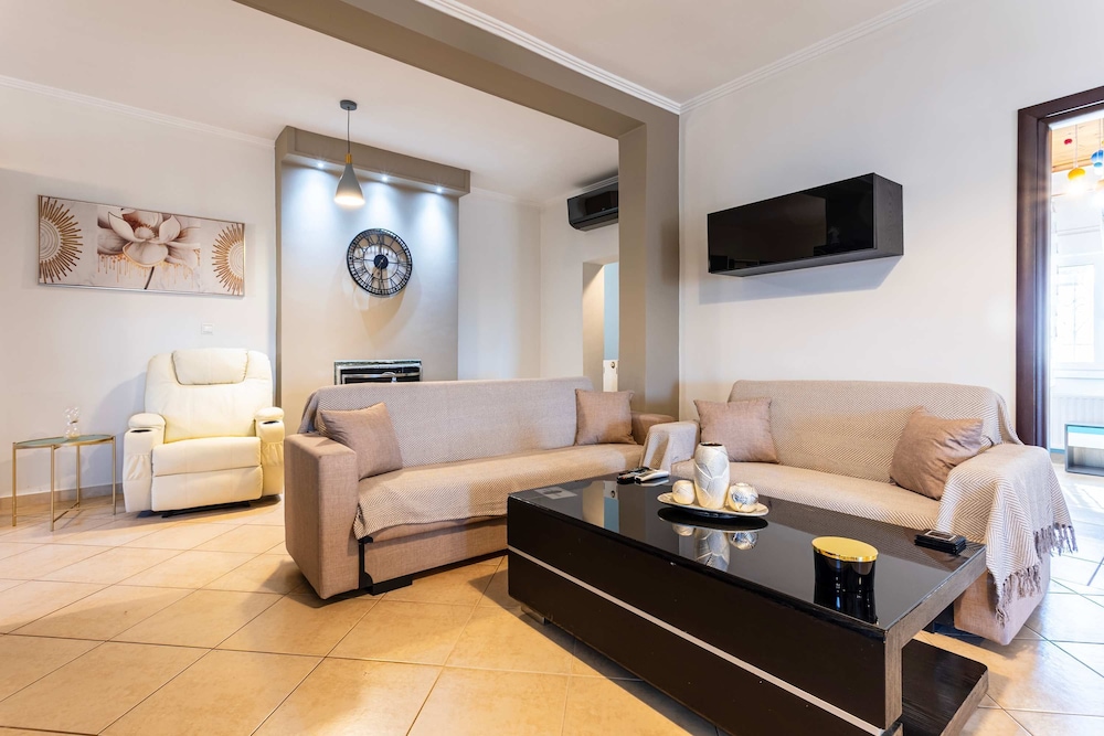 Filiatra s Cozy Haven A Peaceful Escape in Nature