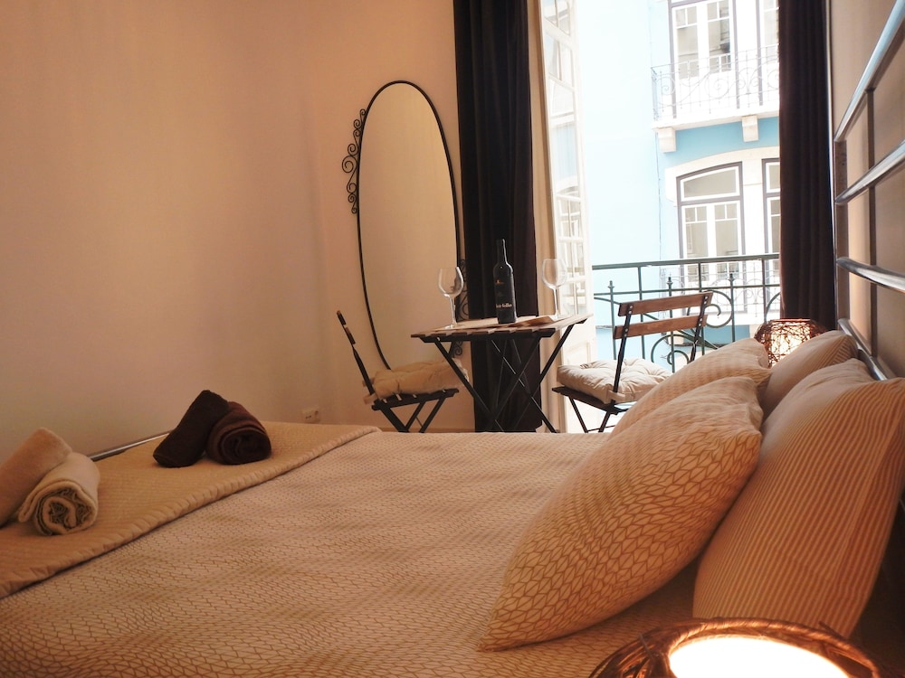 Estrela Charming Rooms by Host-Point
