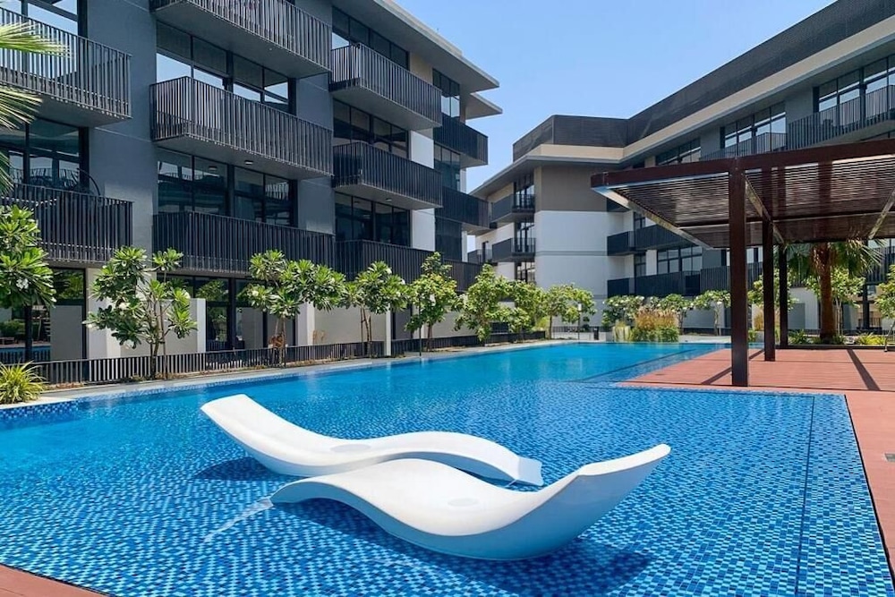 Manzil-1BR Apt with Pool in JVC