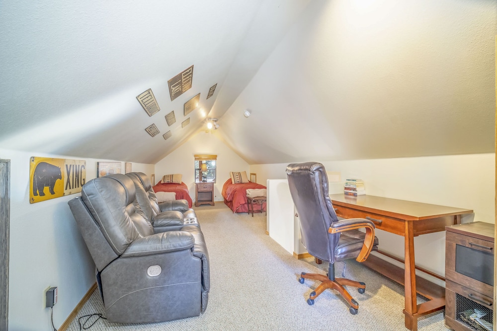 Bear Paw Lodge