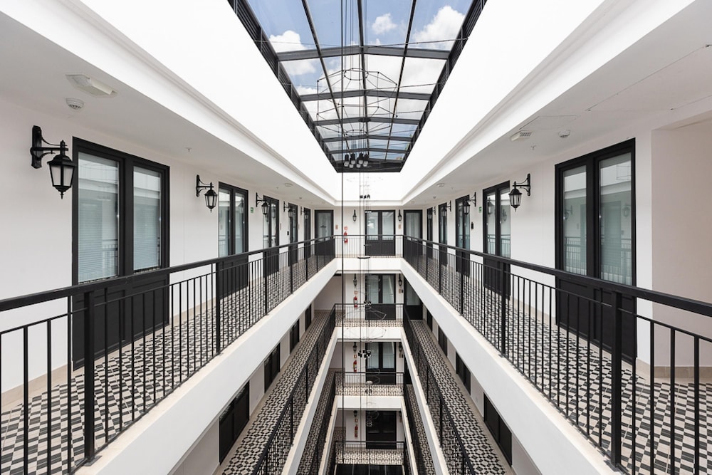 The Acapella Condo by Acomodo