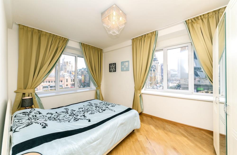 Alma Apartments