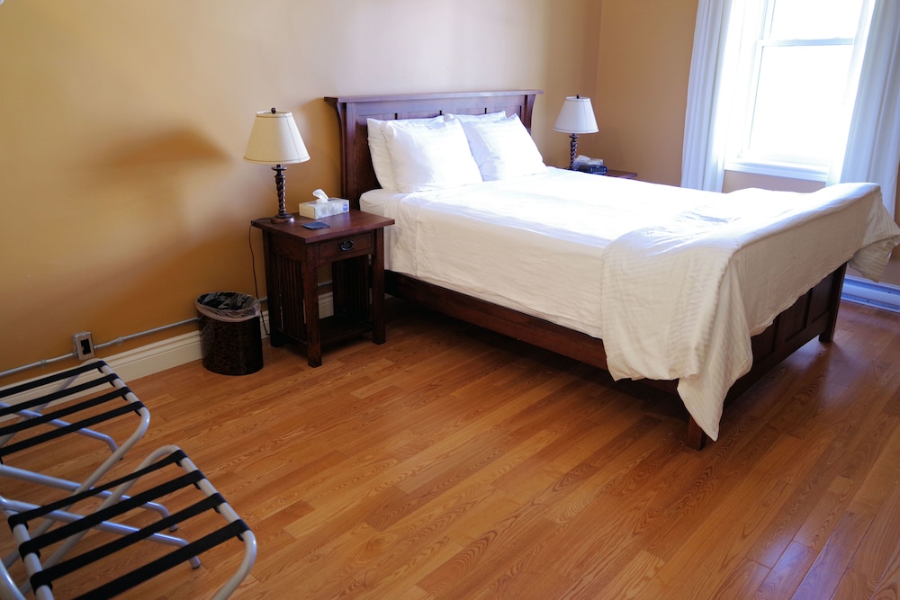 In Season Guest Suite