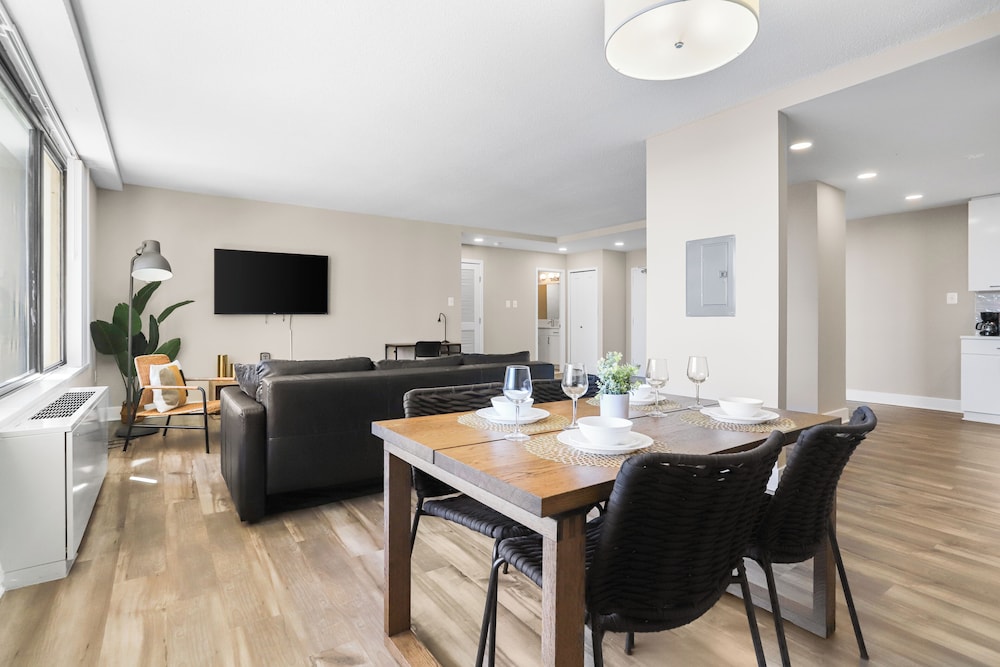 Walkable DC View Apartments
