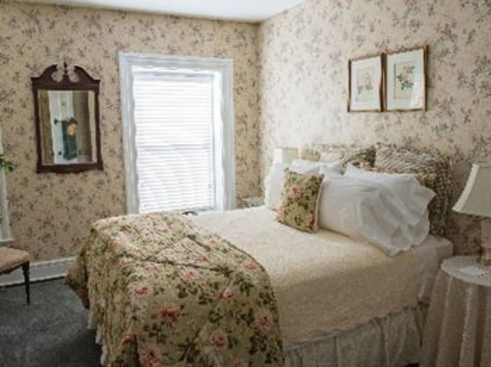 Marble Mansion Inn