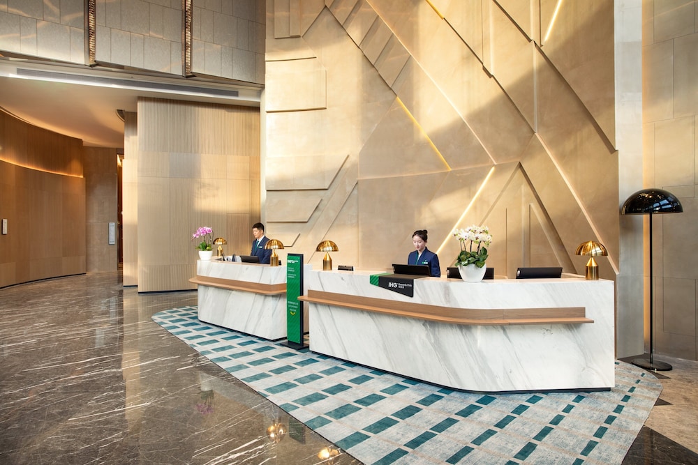 Holiday Inn Shanghai Nanjing Road by IHG 49