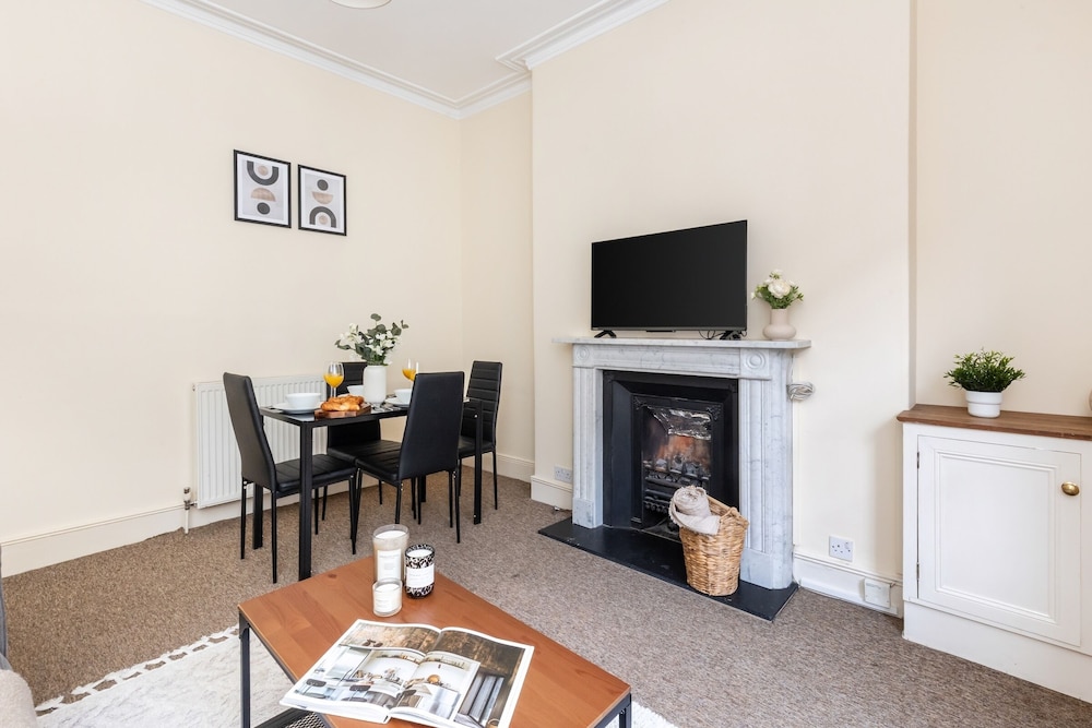 Prime 1BR near Regents Park & Zoo