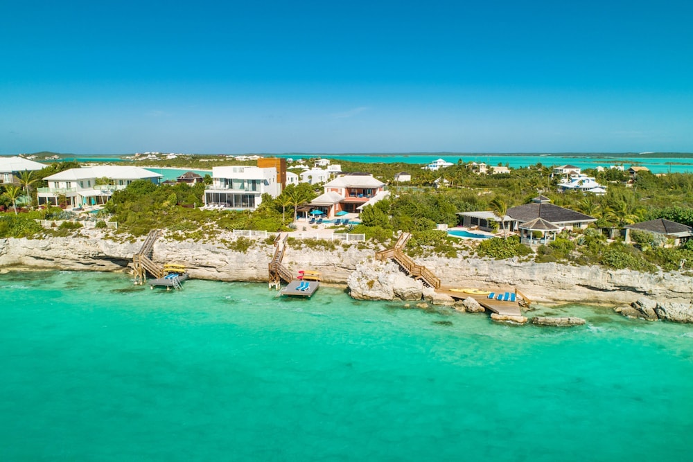 Villa La Percha With 4 Bedrooms and 4 5 Bathrooms