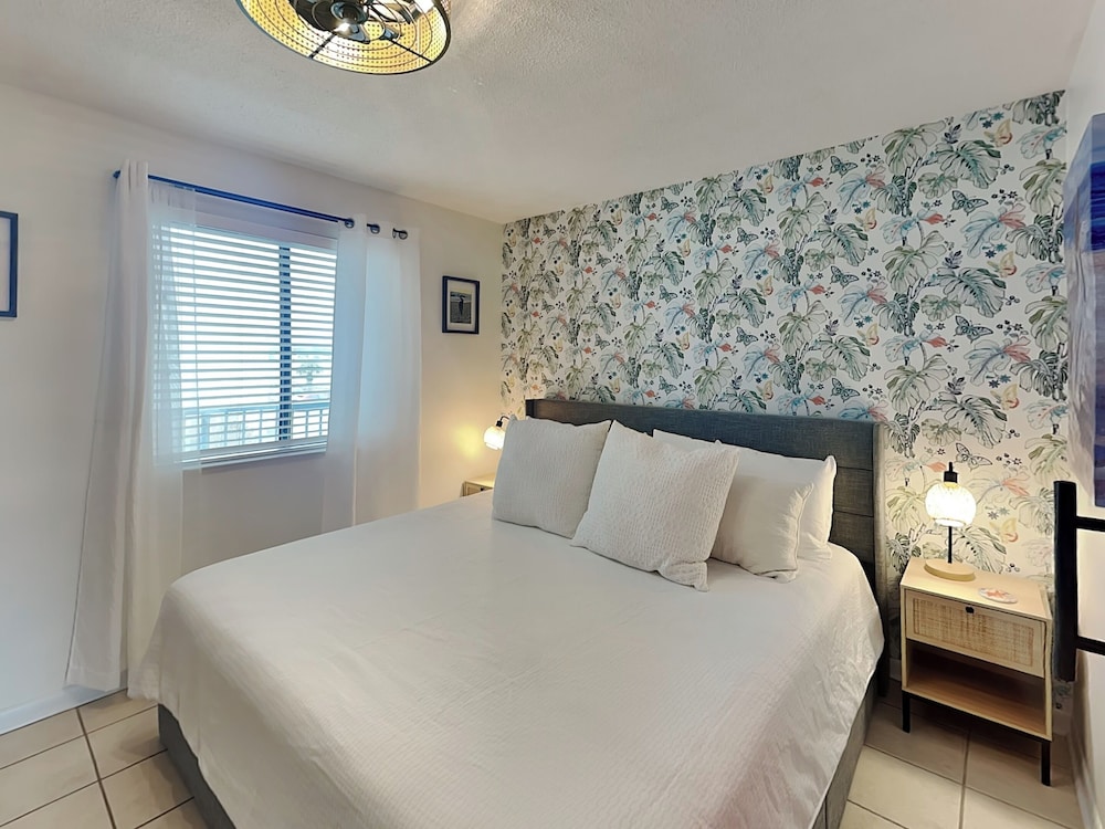 Gulf Shores Surf & Racquet Club #214A by Southern Vacation Rentals