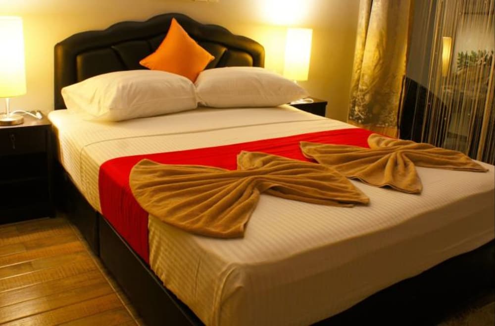 Local Island Inn photo 4