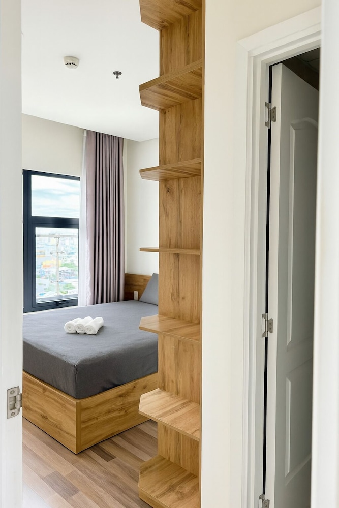 Monarchy Luxury Serviced Apartments