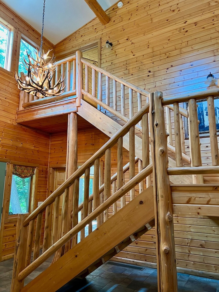 Boardman Monarch River HOT TUB Fireplace