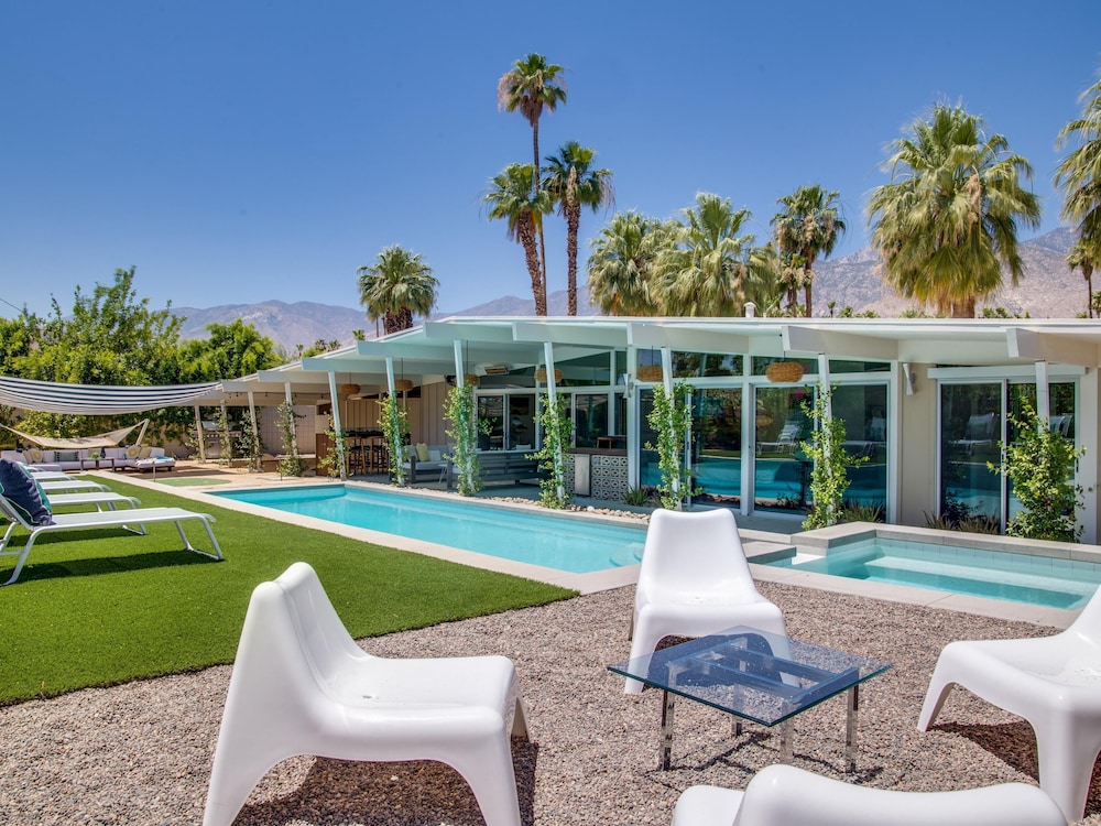Palm Springs Vacations - West Elm House 2017: The Alexander - Property Image 50