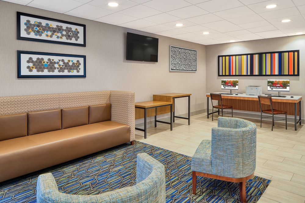 Statesboro Vacations - Holiday Inn Express Statesboro, an IHG Hotel - Property Image 10