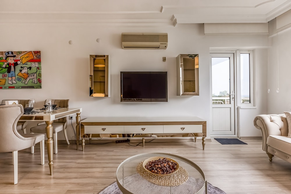 Melissa's Suites
