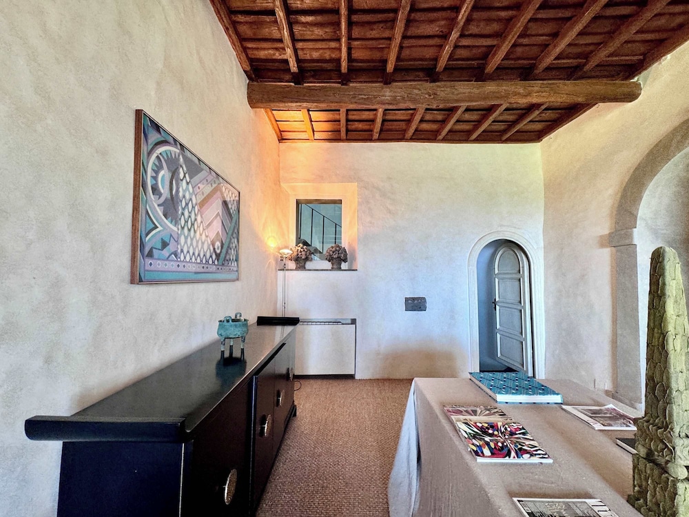 New Estate of Joy a Magnificent Historic Villa Near Rome on Glorious Ground Pool and Olives Galore