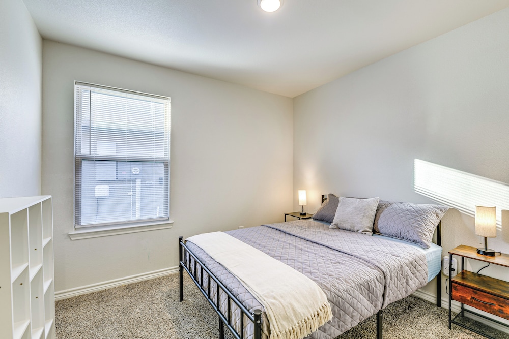 3 Mi to Marina: Pet-friendly Gem in Corpus Christi