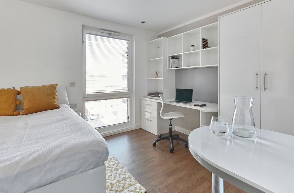 Abodus Living - Hope Street Apartments