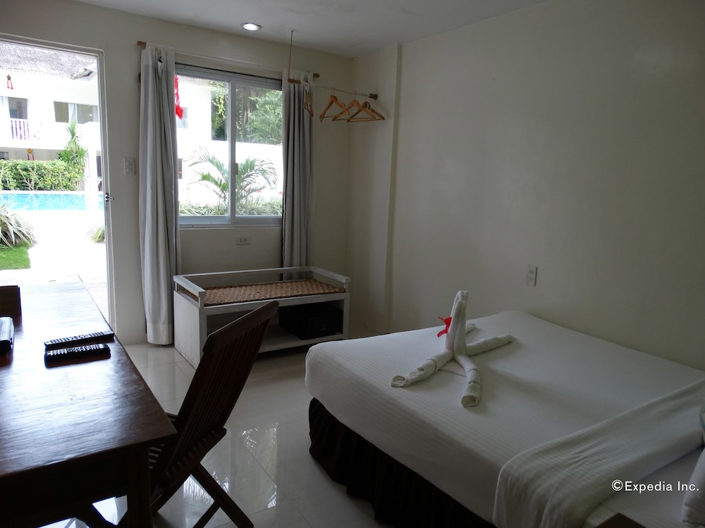 Momo Beach House