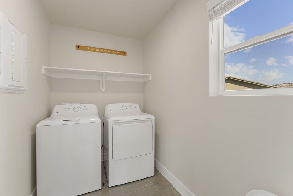 The Splash Yard 5 Bedroom Home