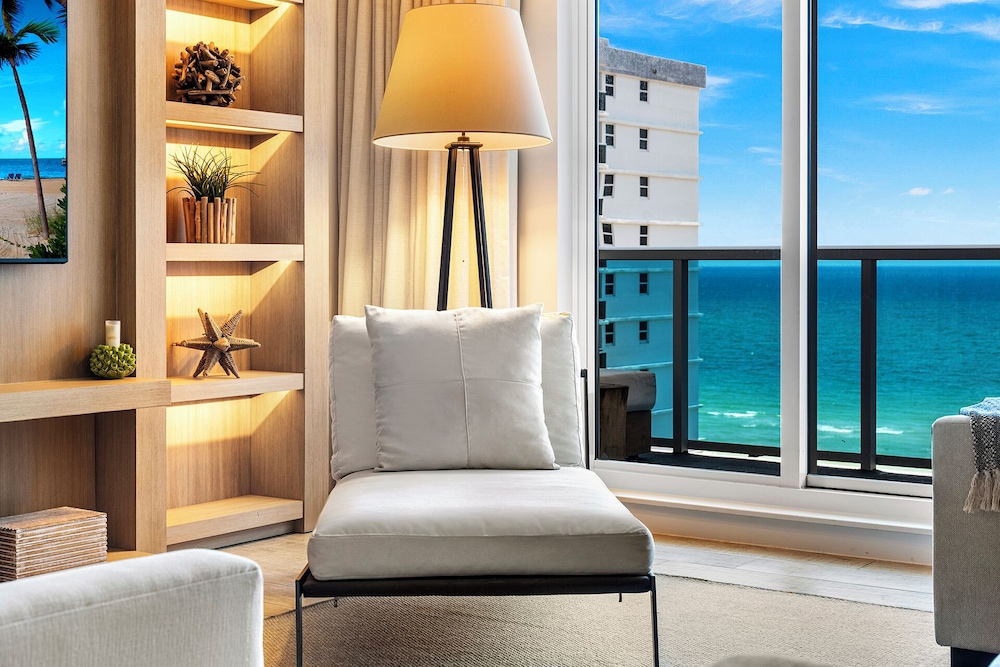 Luxury Vacation Rentals at 1 Hotel & Homes by LRMB