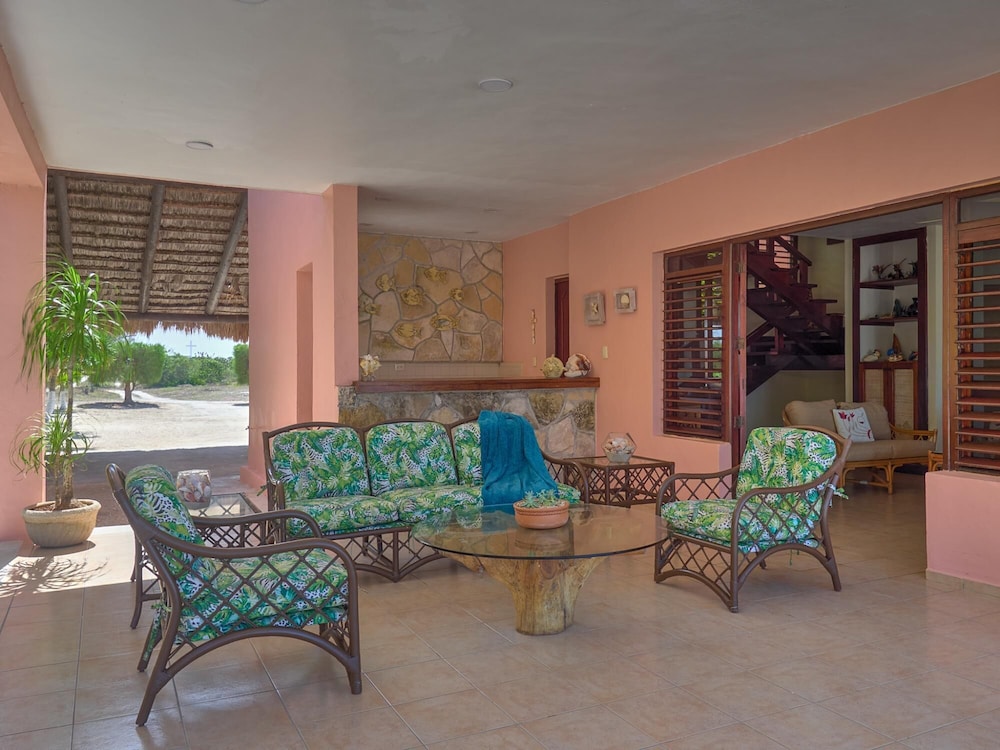 Casa Sea Horse - Yucatan Home Rentals view 2