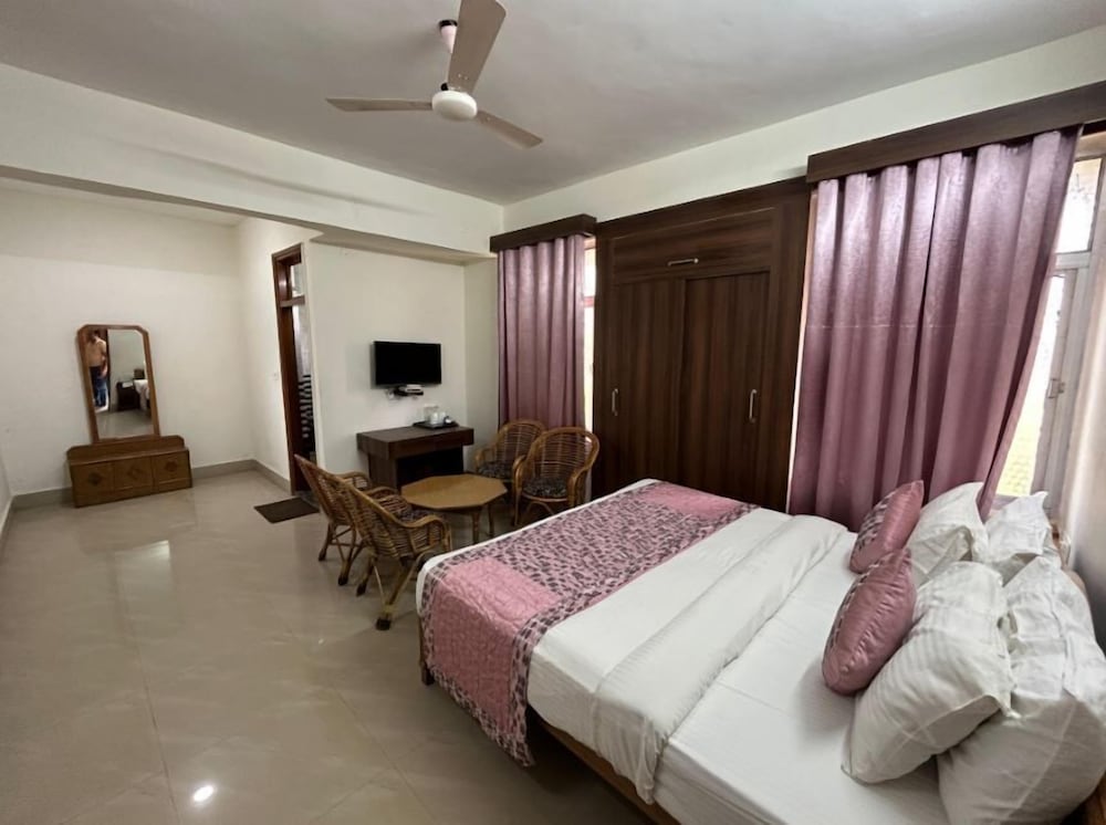 Panache Inn Kaimur Vihar