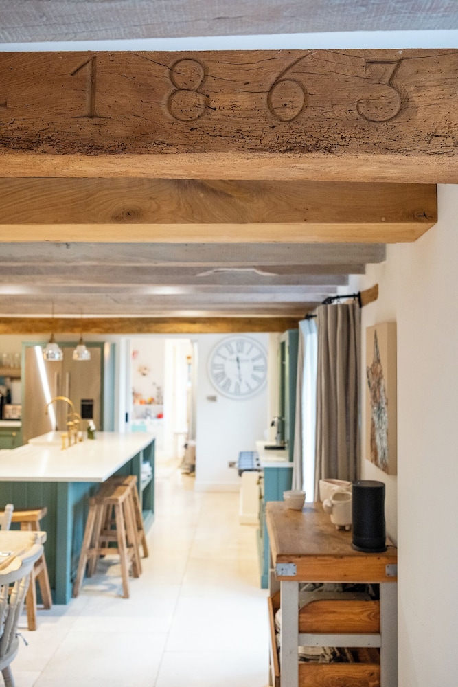 Stunning 6 BB Cottage & Annexe