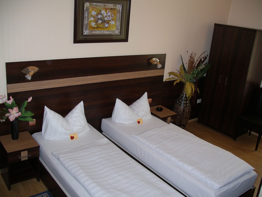 Frankfurt Vacations - Hotel Elbe - Property Image 19