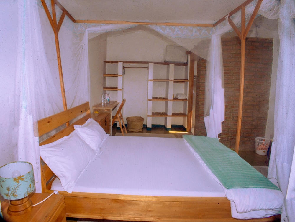 Aika Sunrise Treetops Home