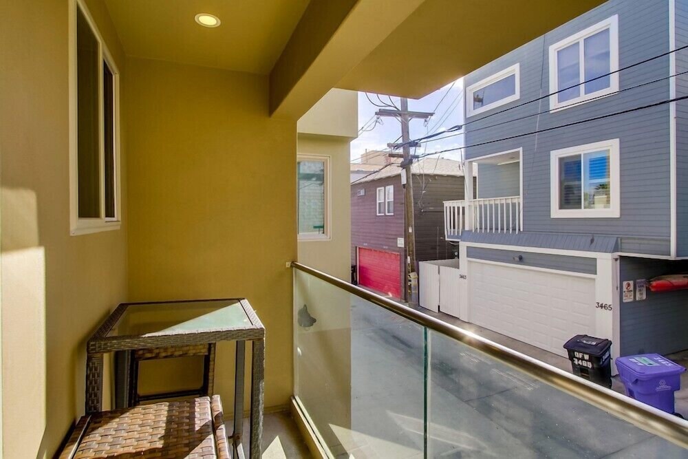 Ocean Breeze 1 & 2