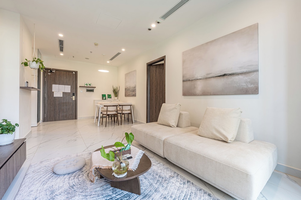 LA Nest - The Green Nest