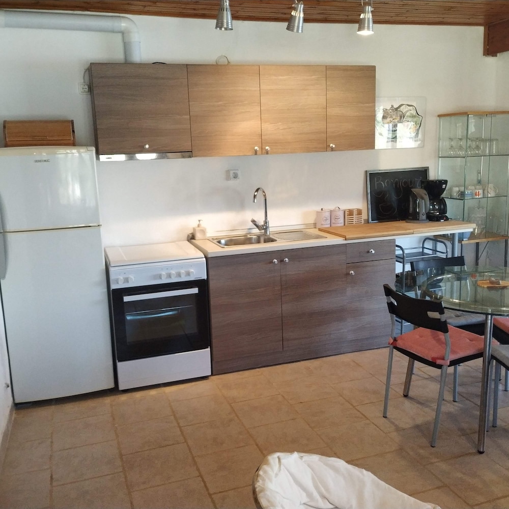 Beautiful Beach House At Sounio view 5