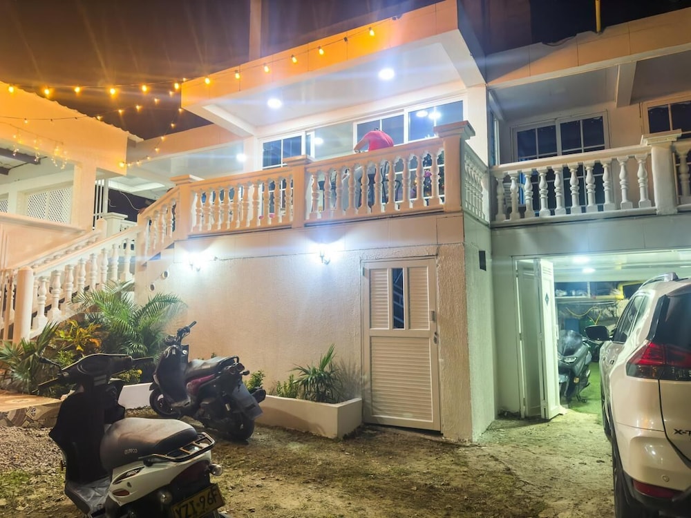 Posada Three Cay Suites
