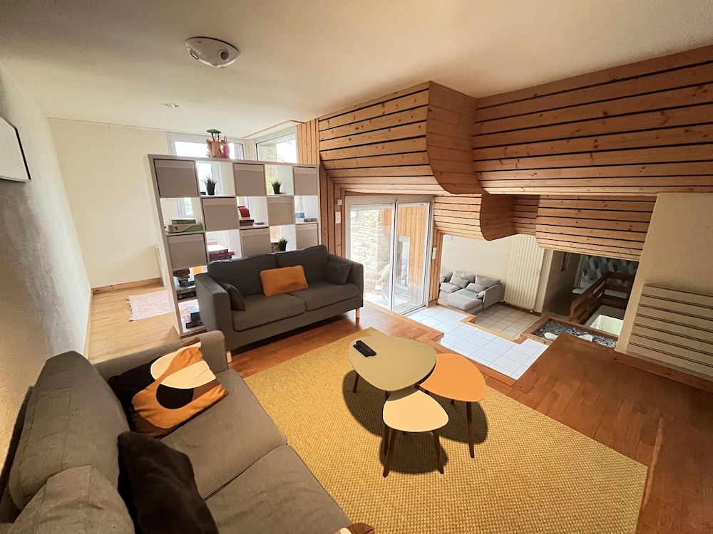 Large House Near Beach for 12