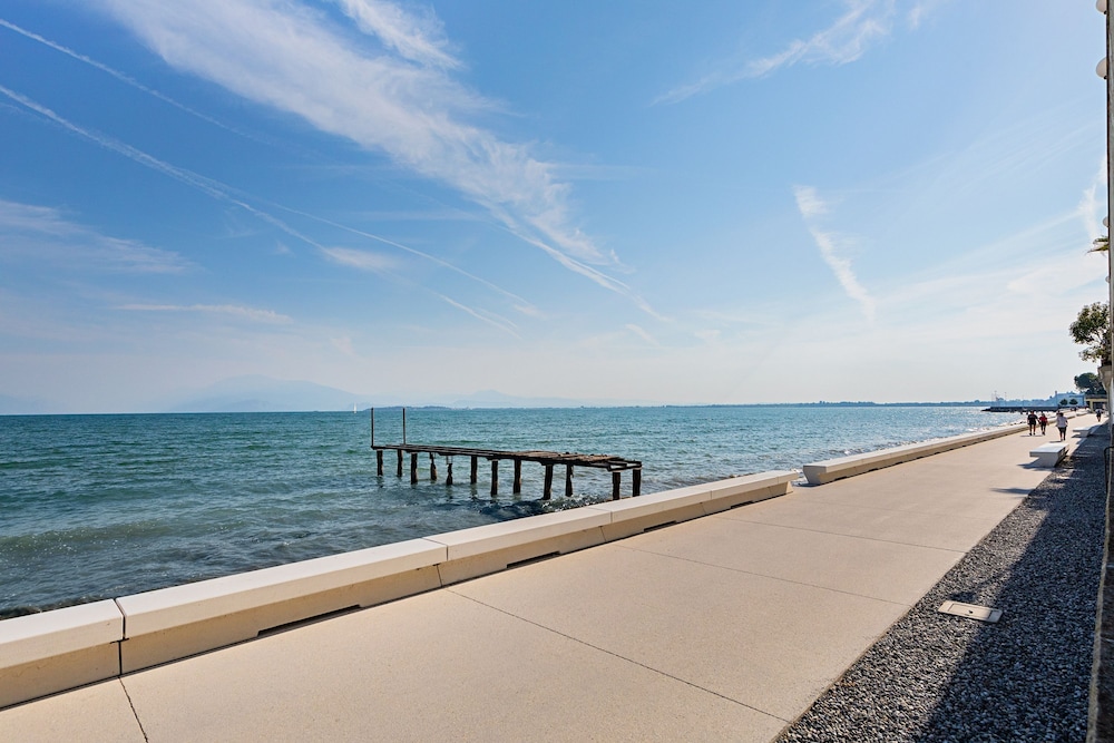 Residenza Miralago - 20 Porzia - Locazione BK