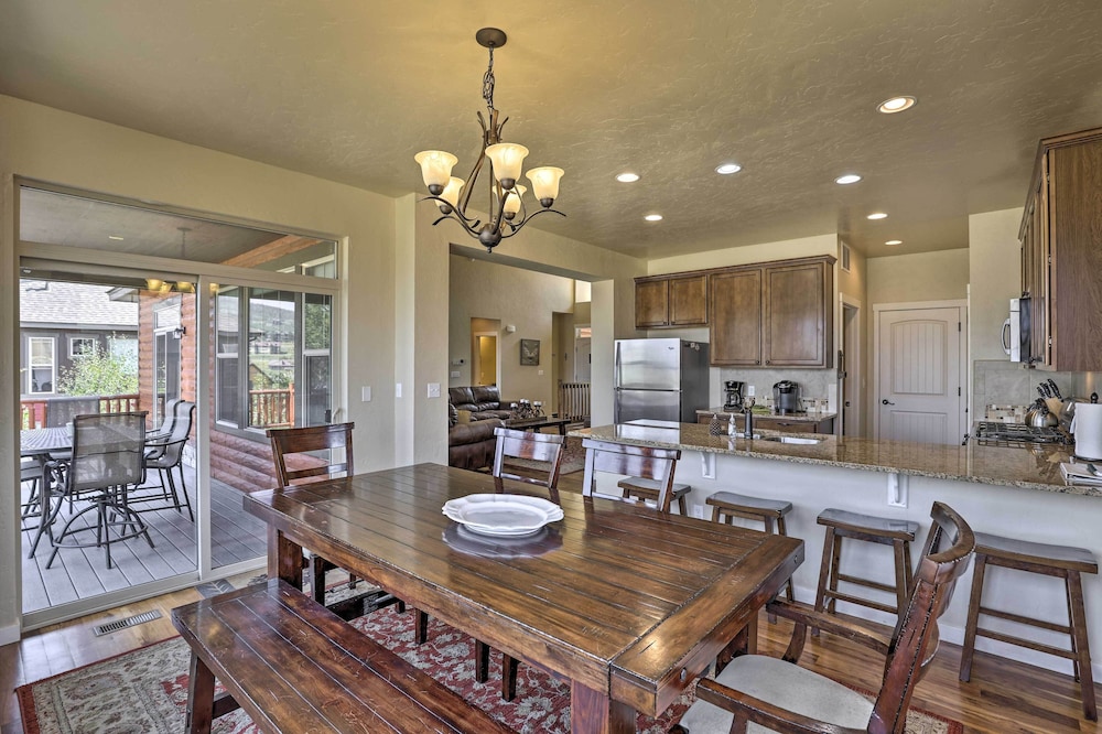 Deluxe Granby Ranch Hillside Home: Private Hot Tub