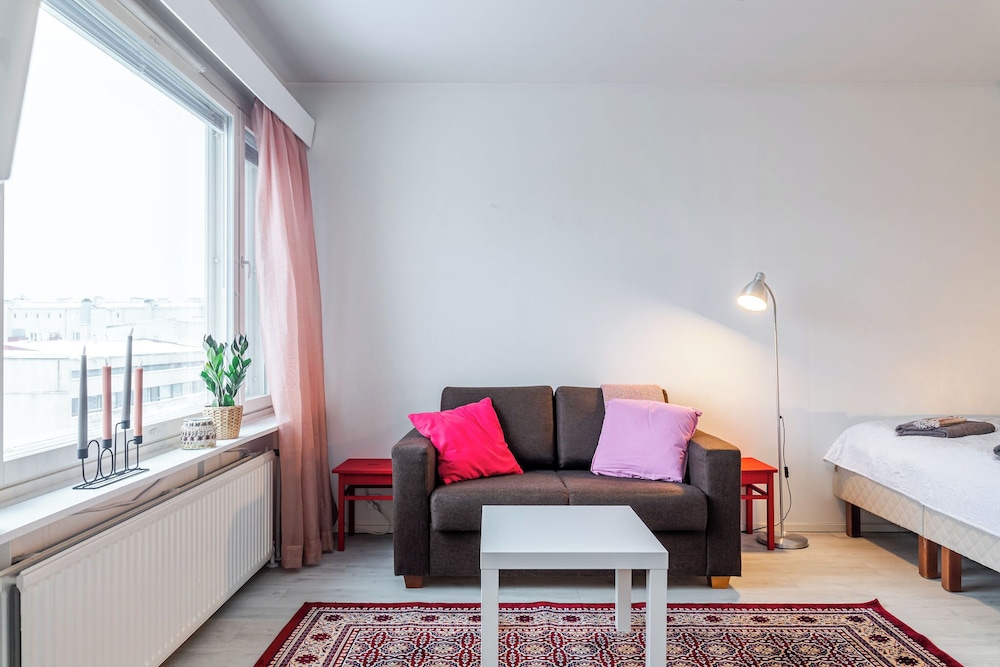 Nice Studio with Balcony in the Center