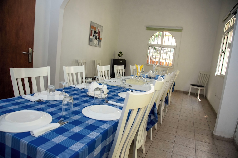 CASA LINDA