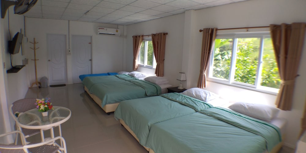 Baan Auemdao Resort